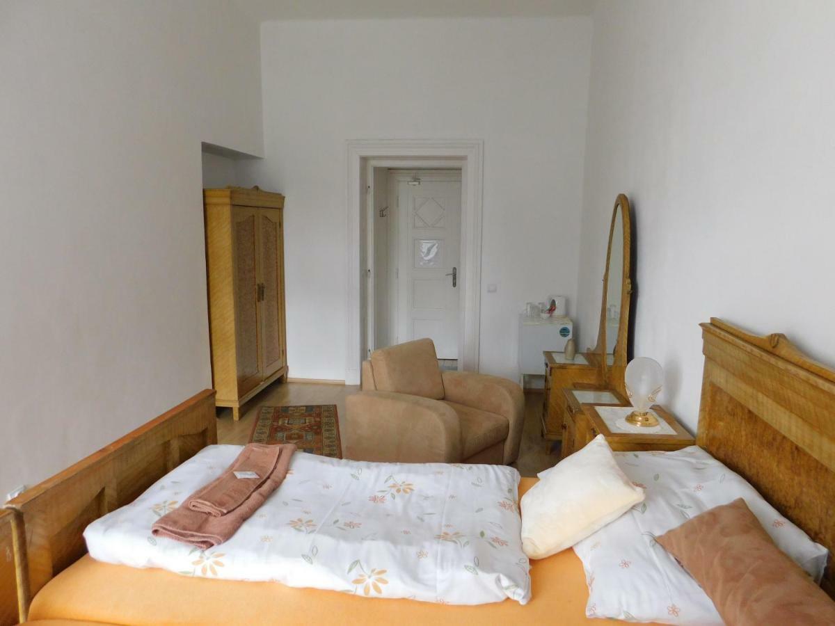 Vila Arnau Hostinné Zewnętrze zdjęcie
