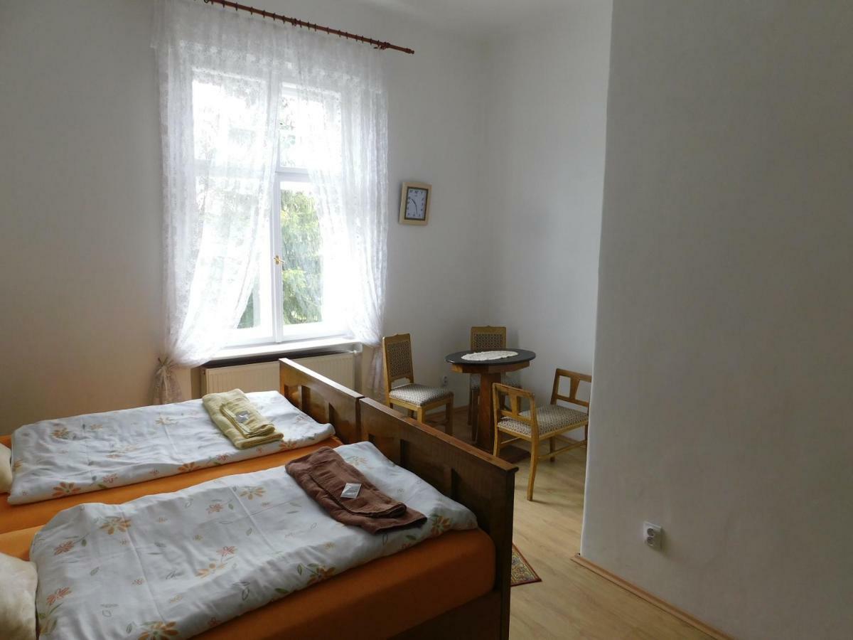 Vila Arnau Hostinné Zewnętrze zdjęcie