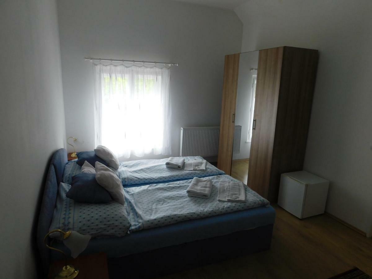 Vila Arnau Hostinné Zewnętrze zdjęcie